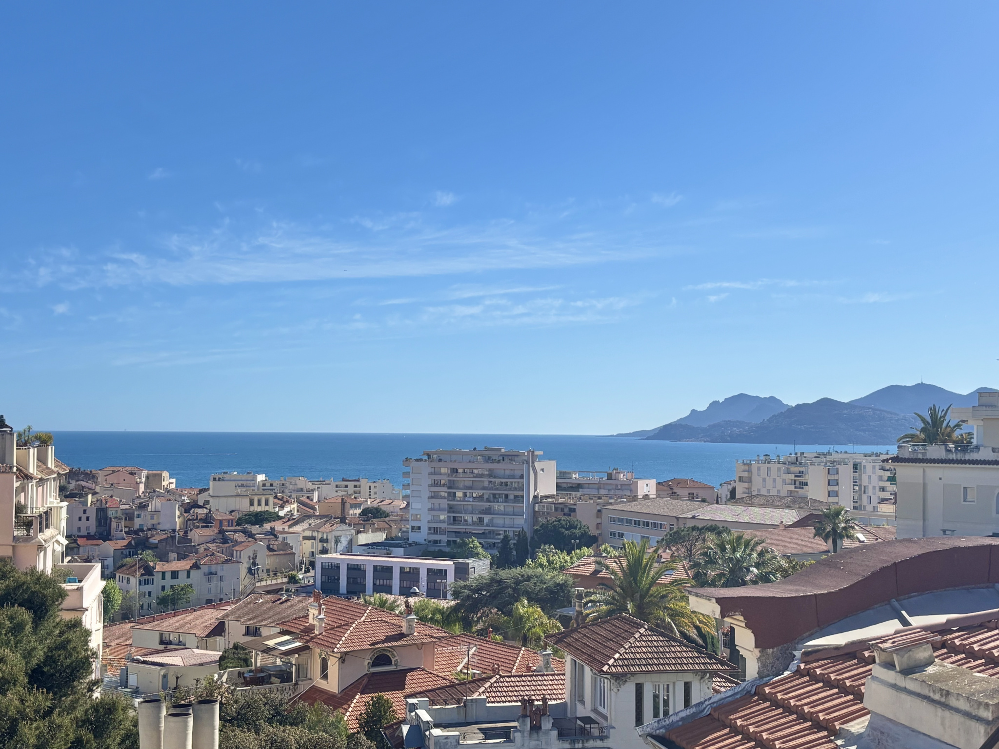 Dernier Étage | Double Rooftop Exceptionnelle avec Vue Mer -
